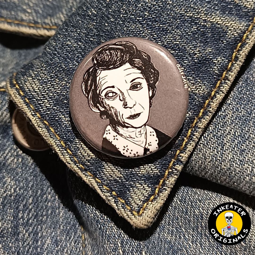 Moira O'Hare Button – Spooky AHS Murderhouse Fan Gift